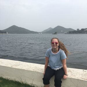 Meet your Posher, Abby